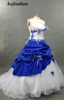 Royal Kék, Fehér, Gótikus stílusú Esküvői Ruha estélyi Ruha Szatén Köntös De Mariage Csipke Appliqués tollak Menyasszony Esküvői Ruhák