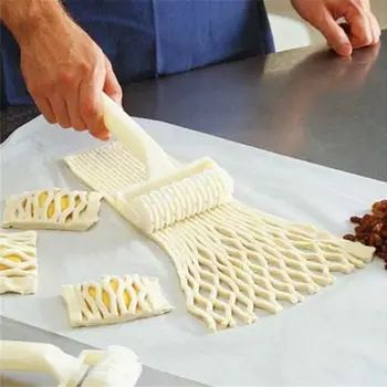 Magas Minőségű Pite Pizza Cookie Cutter Tészta Műanyag Sütés Eszközök Bakeware Dombornyomás Tésztát Henger Rács Vágó Kézműves Kis Méret